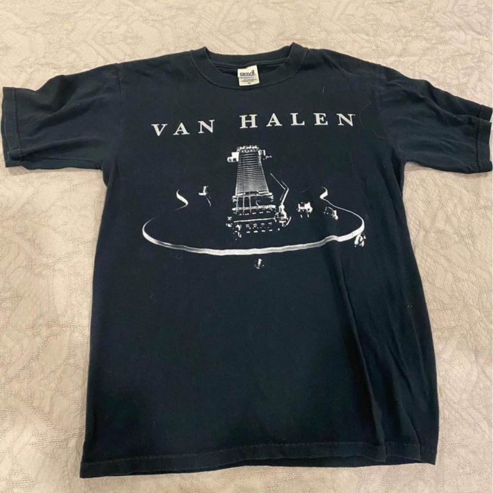 Band tshirt - Van Halen. Size small, black